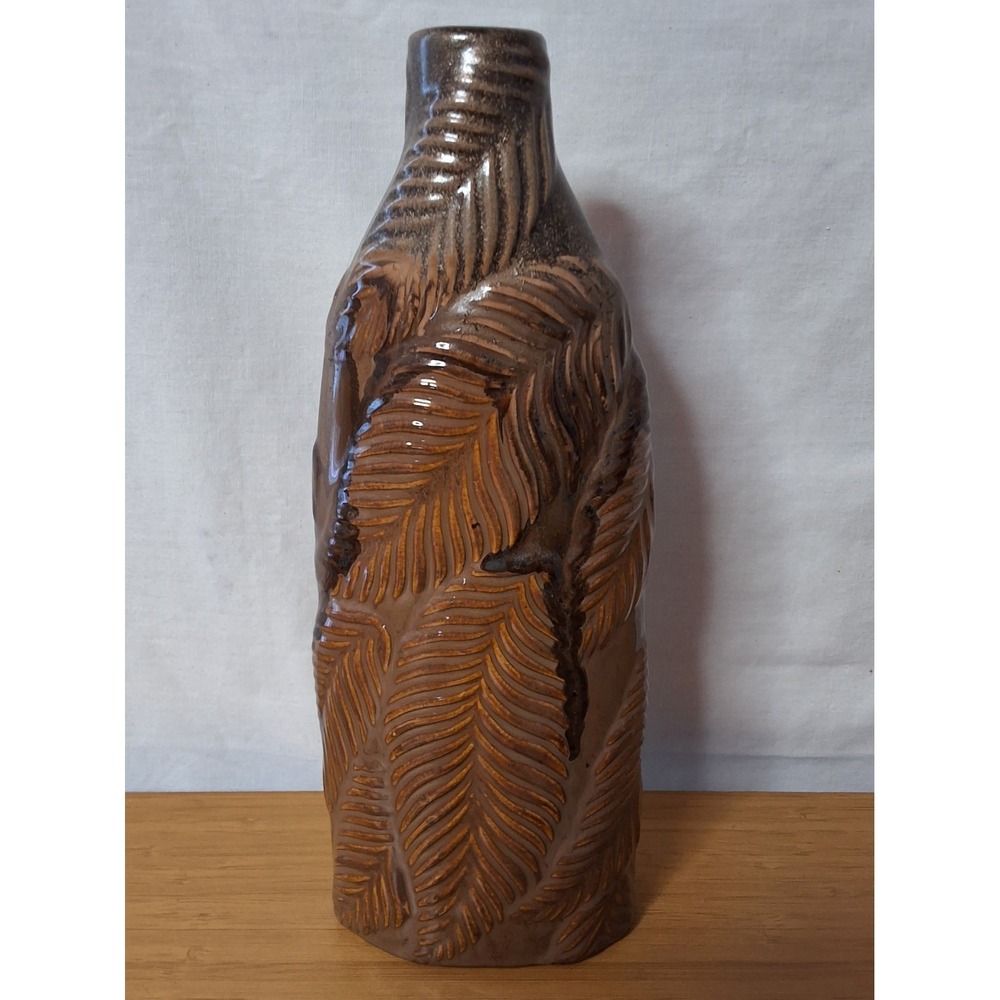 Vintage Style Brown Botanical Set Including Fern Vase & Hammered Metal Leaf Tray - Picture 8 of 10